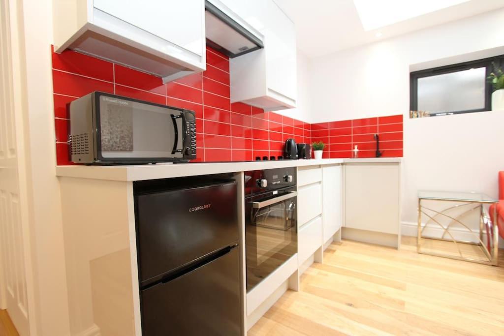 Lovely One Bed Apartment-Near All Transport-Village-Freeparking Londres Exterior foto